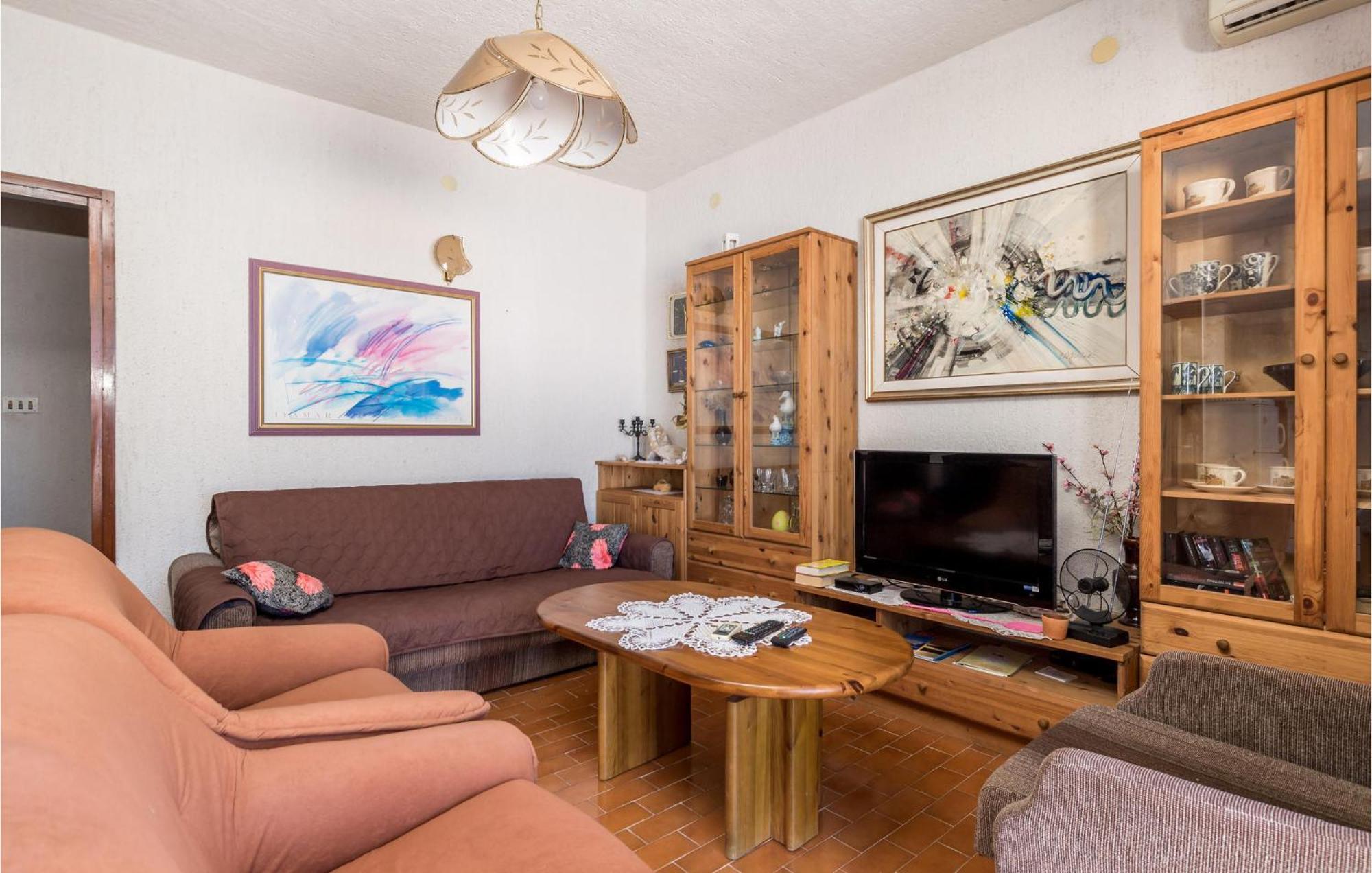 2 Bedroom Nice Apartment In Jablanac Exterior foto